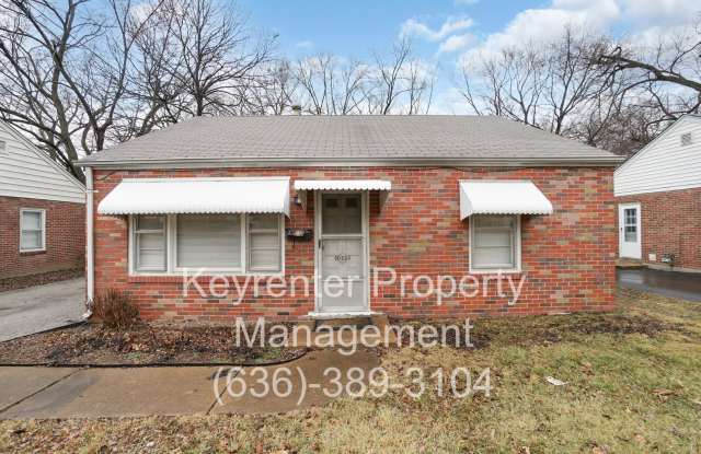 1045 N New Florissant Rd, Florissant, MO 63031 – Move-In Ready & Pet-Friendly!