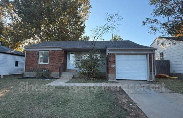 Photo of 517 South Midwest Boulevard