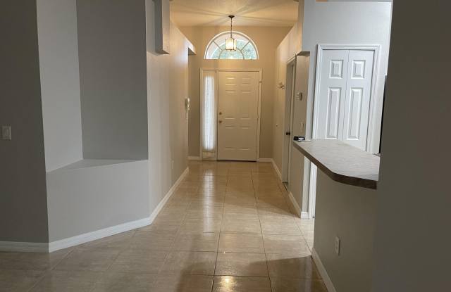 1044 Sedgewood Circle