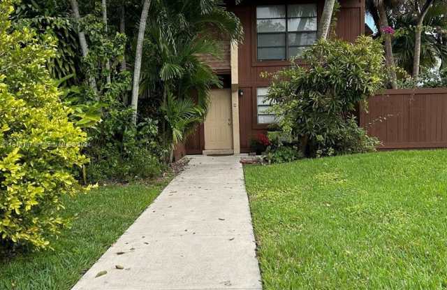 6619 SW 116th Pl - 6619 Southwest 116th Place, Kendall, FL 33173