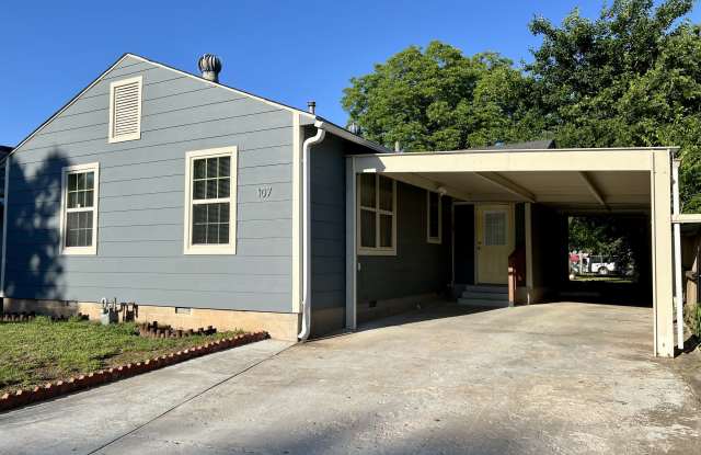 107 N Gillette Ave