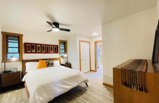 614 McGillen Avenue South