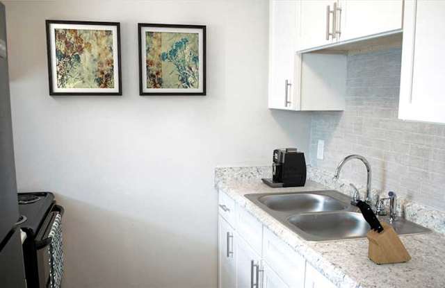 Photo of Promenade at Edgewater