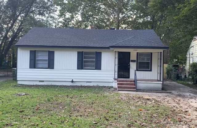 1311 Weymouth St