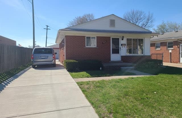 5652 WESTPOINT Street - 5652 Westpoint Street, Dearborn Heights, MI 48125