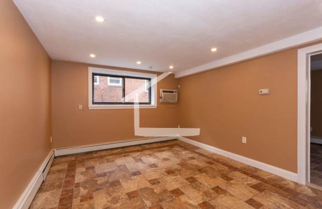 Photo of 48 Gardner St #2B Boston MA 02134