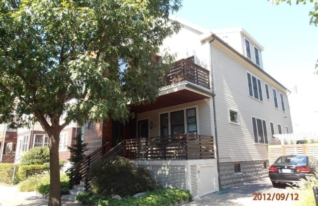 33 Seven Pines Avenue - 33 Seven Pines Avenue, Somerville, MA 02144