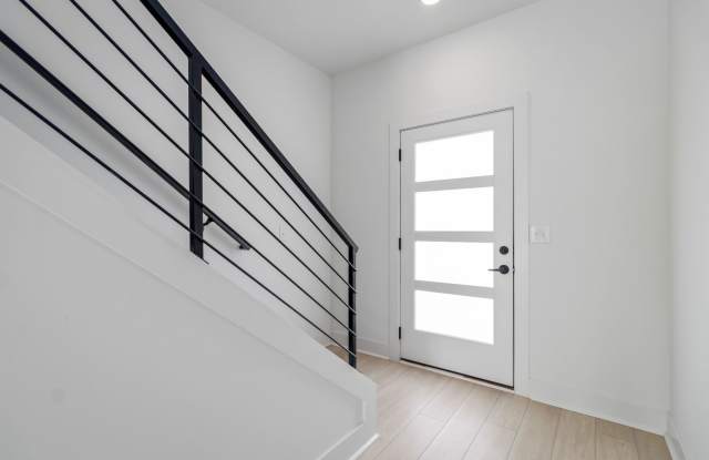 537 Bellamy Lane - E4