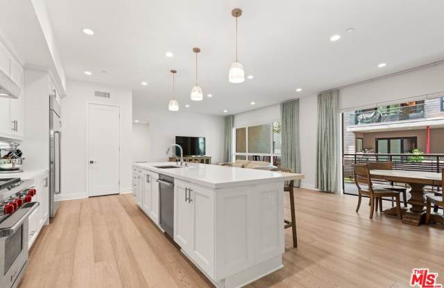 Photo of 12763 Shell Pl unit: 1