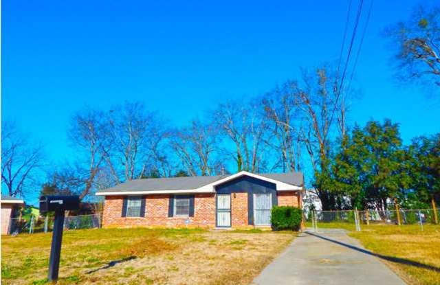 Charming 3 Bed/1.5 Bath Home in Montgomery, AL - $1325/mo