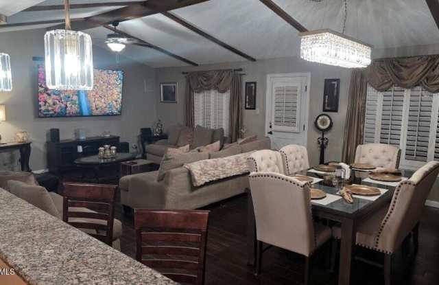 10557 Breezeway Avenue