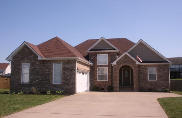 1177 CHINOOK CIRCLE - 1177 Chinook Circle, Clarksville, TN 37042