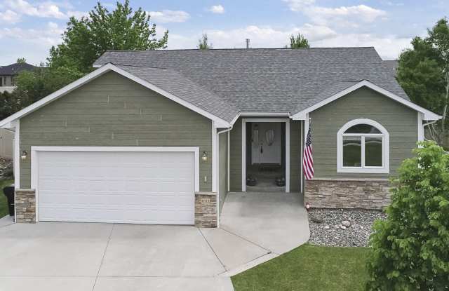 3011 Cove Creek Circle