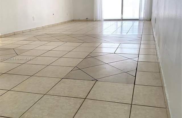 2225 Northeast 123rd Street