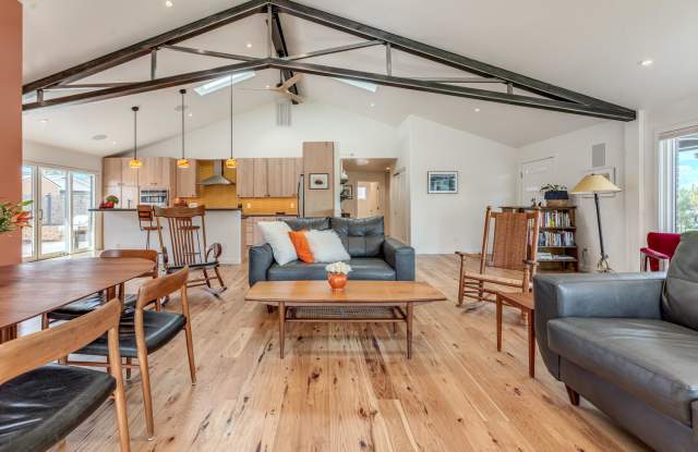 Photo of 2395 Watt Street