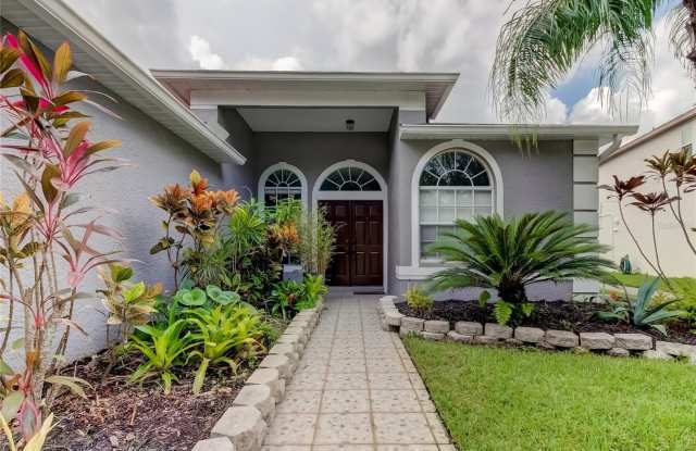 12943 ROYAL GEORGE AVENUE