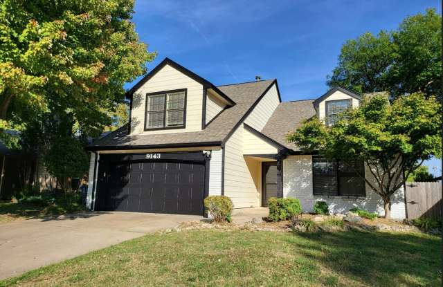MUST SEE / AMAZING 4 BED 2 BATH IN JENKS SCHOOLS - 9143 South Maplewood Avenue, Tulsa, OK 74137