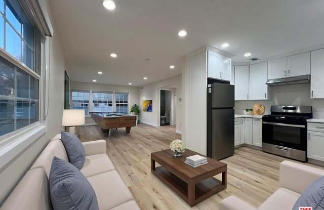 853 S Bedford St unit: 1