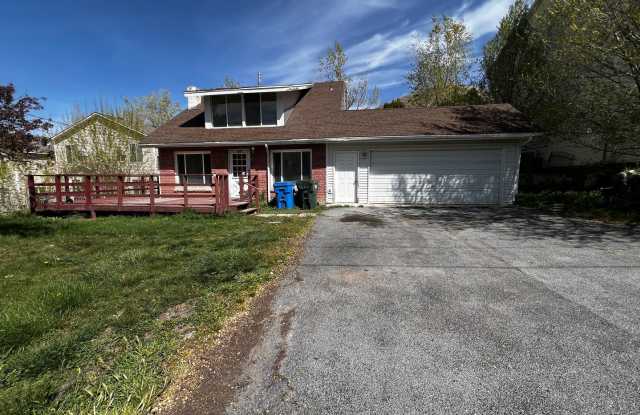 Great Property South of Town