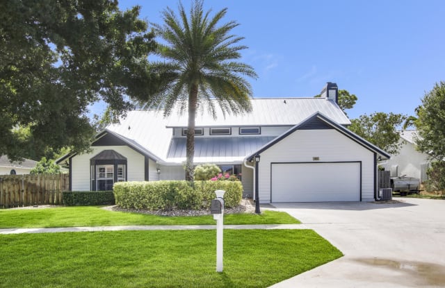 602 Greenwood Drive - 602 Greenwood Drive, Jupiter, FL 33458