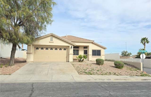 1078 Las Palmas Entrada Avenue