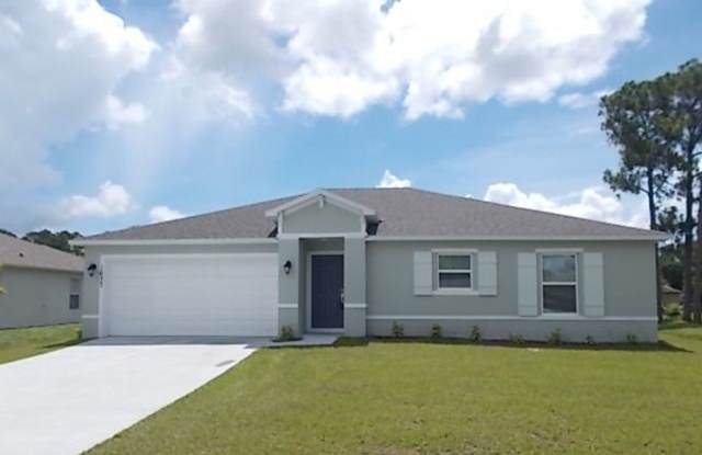 *****STUNNING 4/2 HOME IN PALM BAY