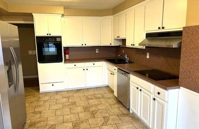 15251 Rosemary Boulevard