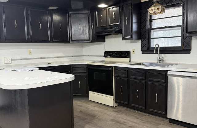 16 Saint Lawrence Street