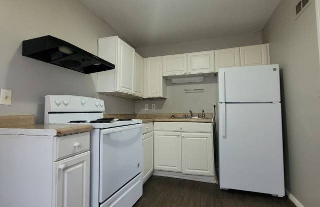 Photo of 405 N Greenwich