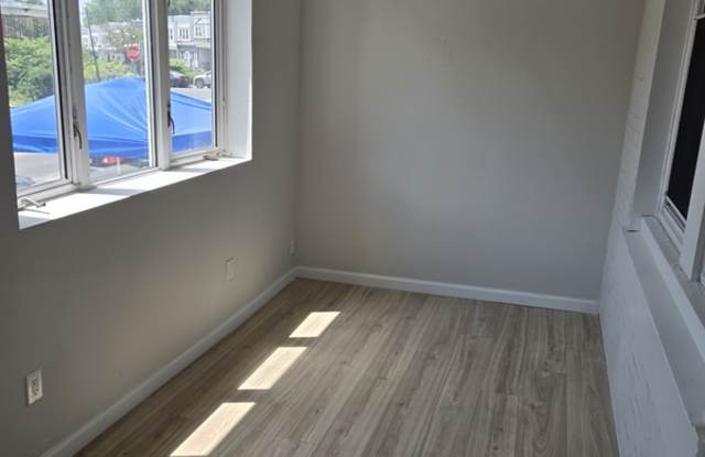 911 South 54th Street