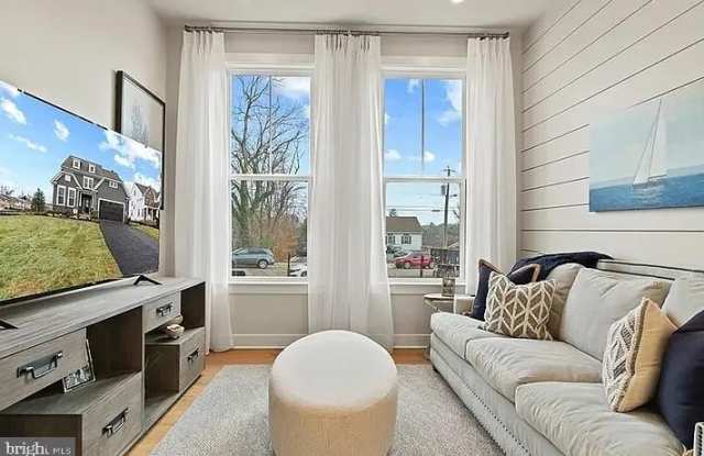 941 WARLANDER Drive SW