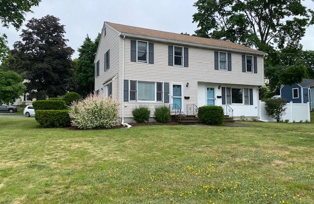 55 Dutcher Street - 55 Dutcher Street, Hopedale, MA 01747