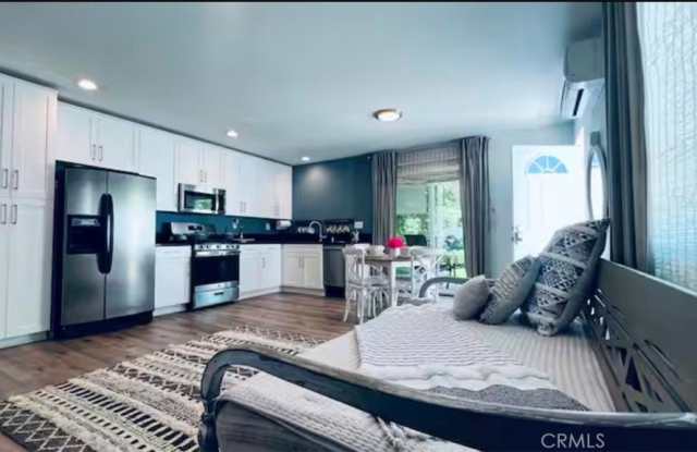 22222 Leadwell Street