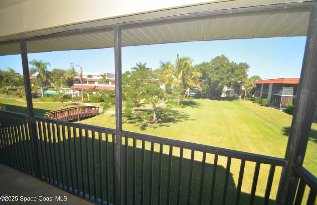 201 Saint Lucie Lane unit: 207