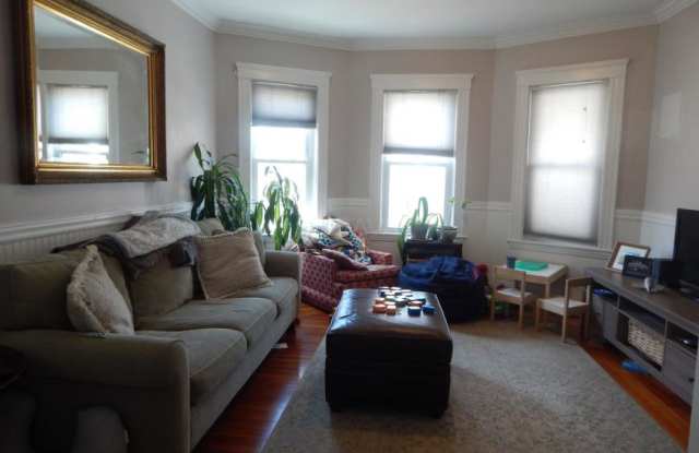 Photo of 93 Bromfield Rd.