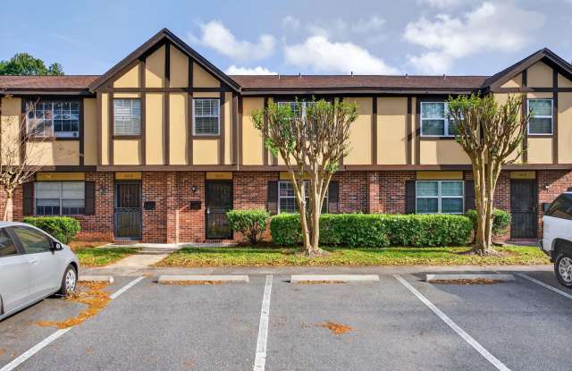 Spacious & Exciting Townhome style Condo