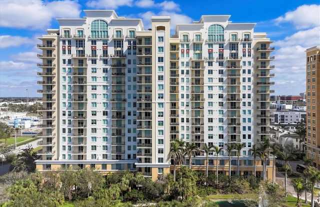 Photo of 800 N TAMIAMI TRAIL