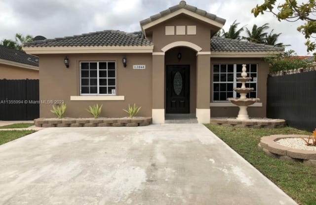 13868 SW 150 CT - 13868 Southwest 150th Court, Country Walk, FL 33196