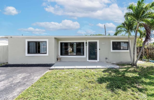 4260 NE 12th Terrace - 4260 Northeast 12th Terrace, Pompano Beach, FL 33064