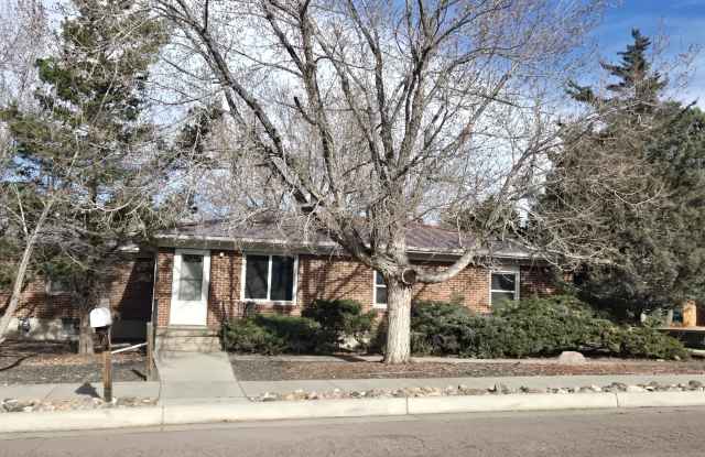 3820 Meadow Lane