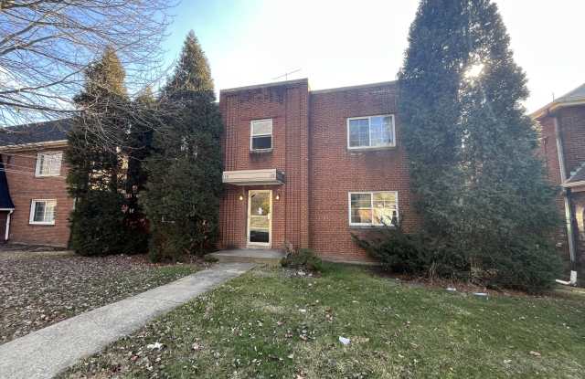 306 B Lenox Ave