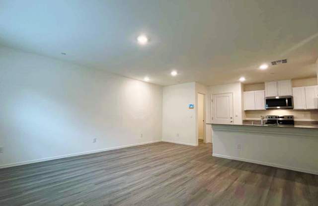 6173 Lily Garden St - 1