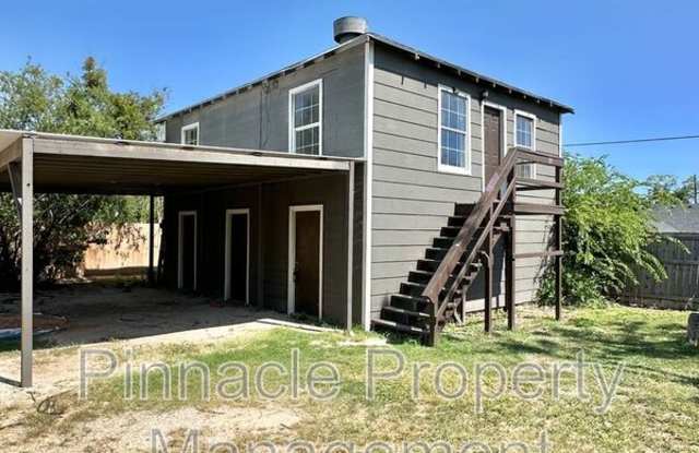 Photo of 715 E Harris Ave