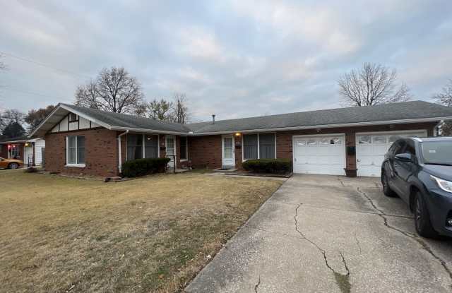 2 William John Ct