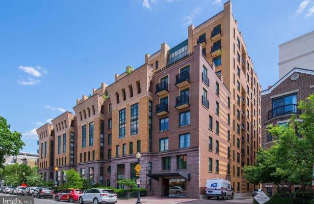910 NW M ST NW #129