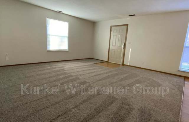 1816-2 Jamestown Road