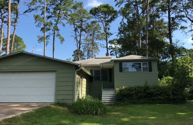 522 Collins Dr - 522 Collins Drive, Tallahassee, FL 32303