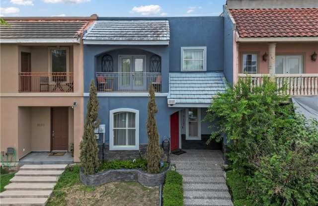 Photo of 3107 S 6th Lane