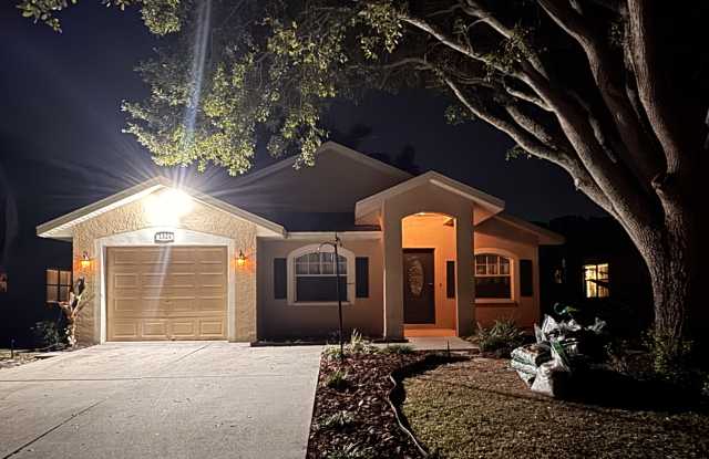 1324 Fawnwood Circle