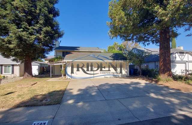 2 story, 3 bedroom, 2 1/2 bath house